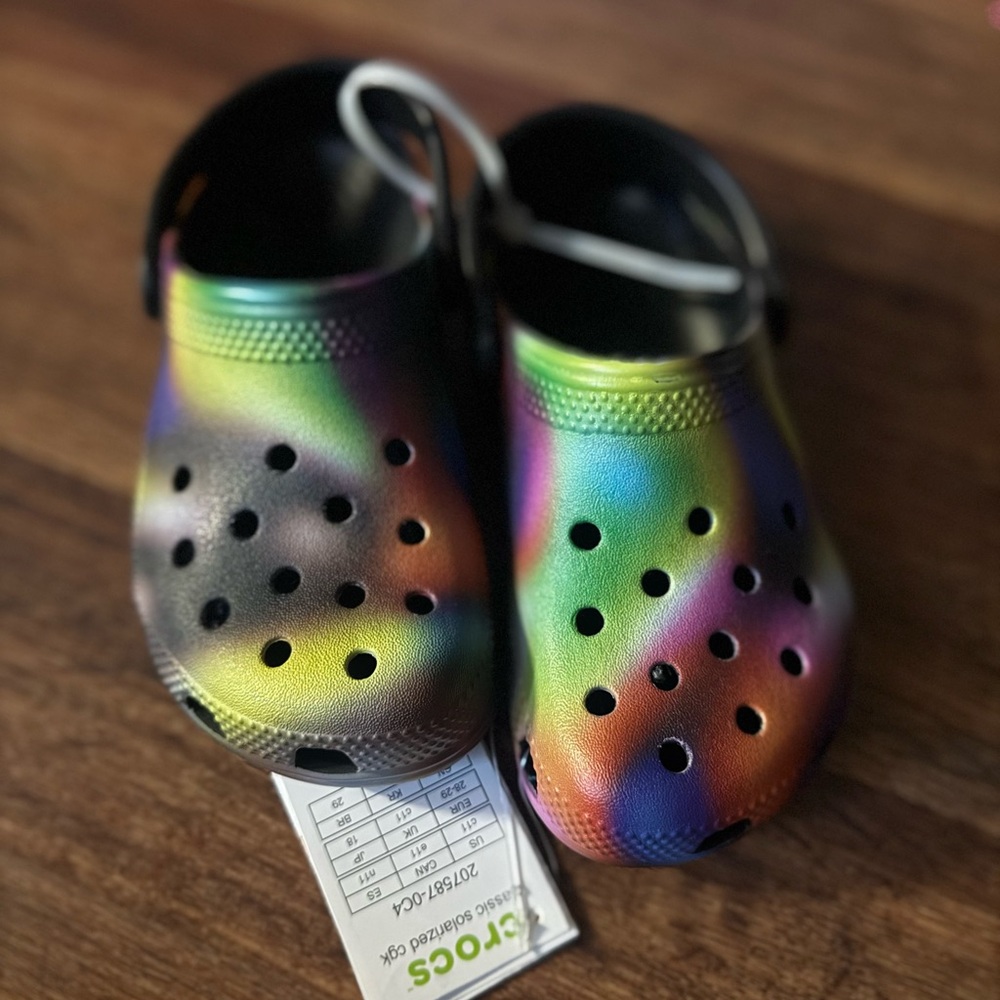 CROCS Kids Multicolor Shoes NWT - Picture 2 of 2